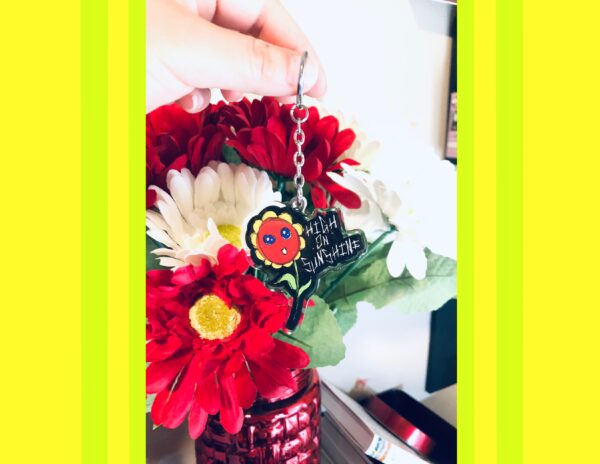 High On Sunshine Flower Keychain